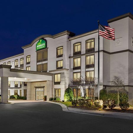 Hotel Wingate By Wyndham Southport Exterior foto