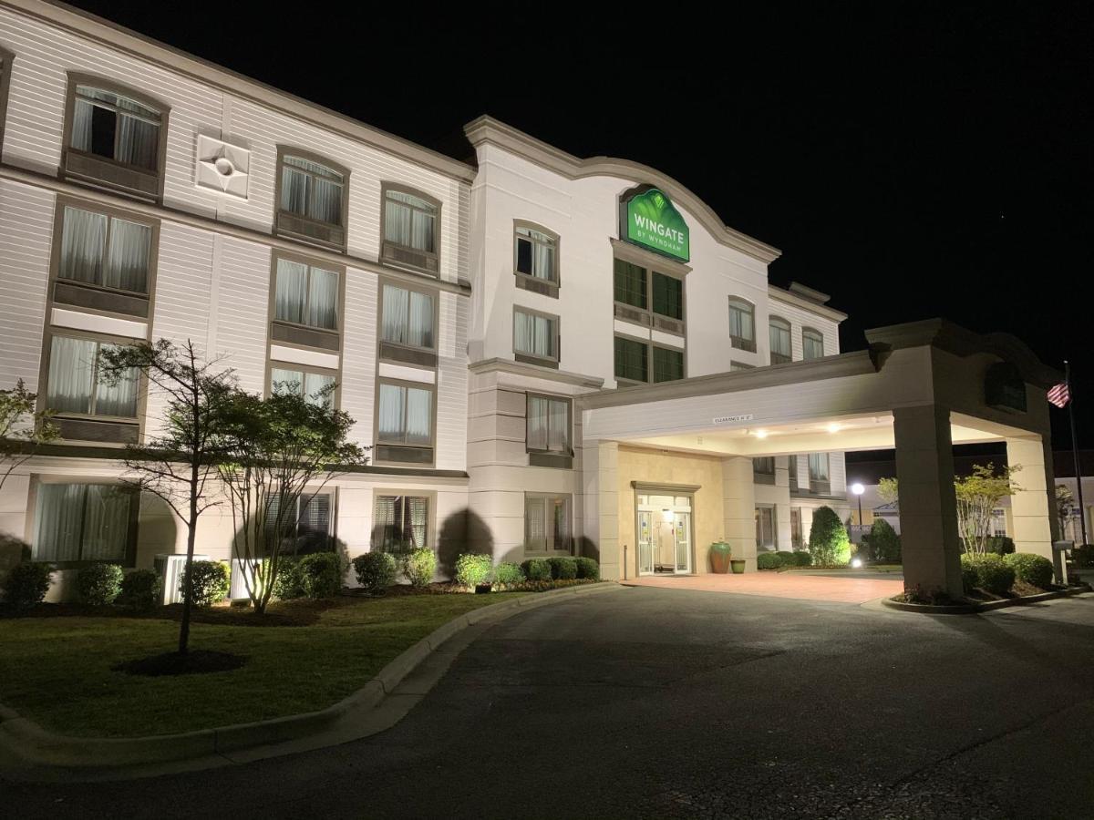 Hotel Wingate By Wyndham Southport Exterior foto